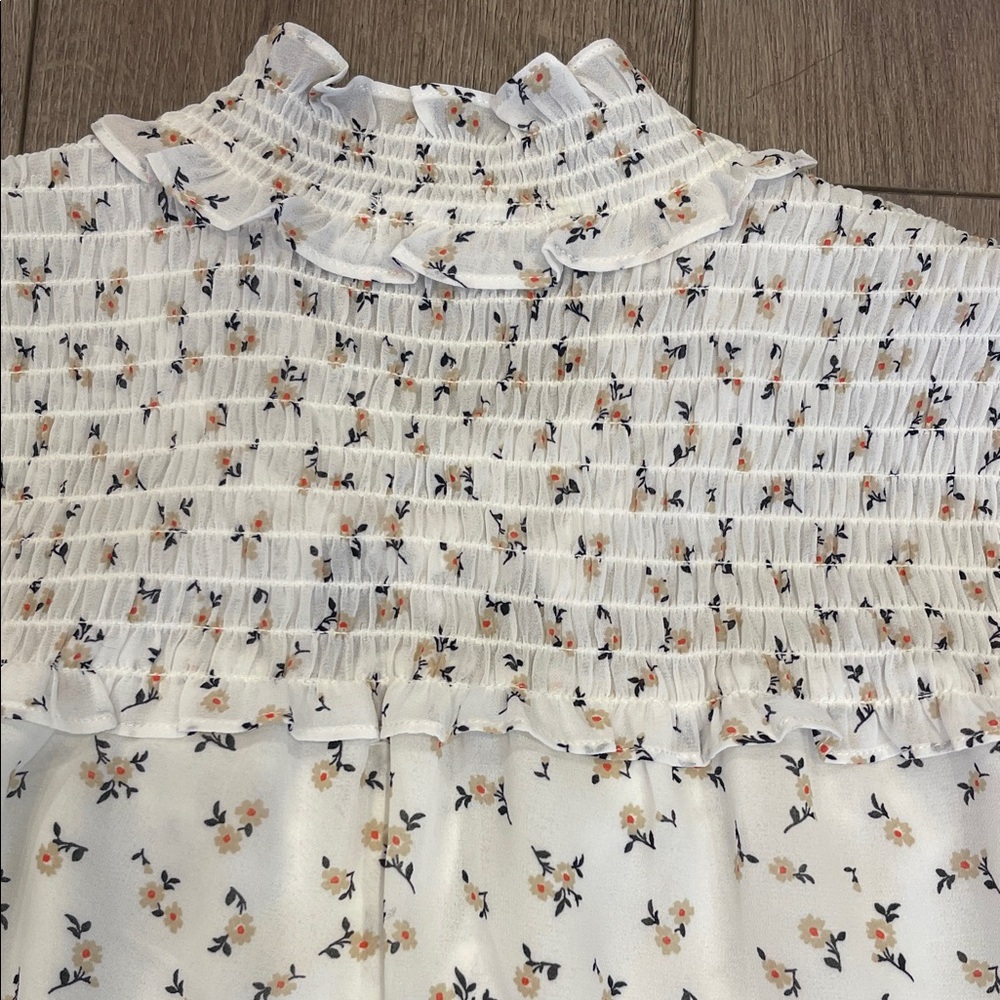 Anthropologie Pleione White Floral Lined Smocked Yoke Short Sleeve Blouse Size M - Picture 5 of 8